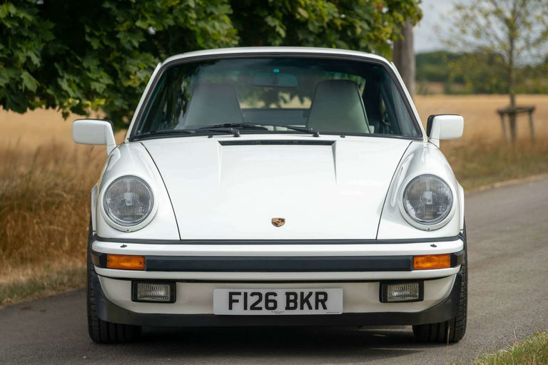 Porsche 911 Carrera 3.2