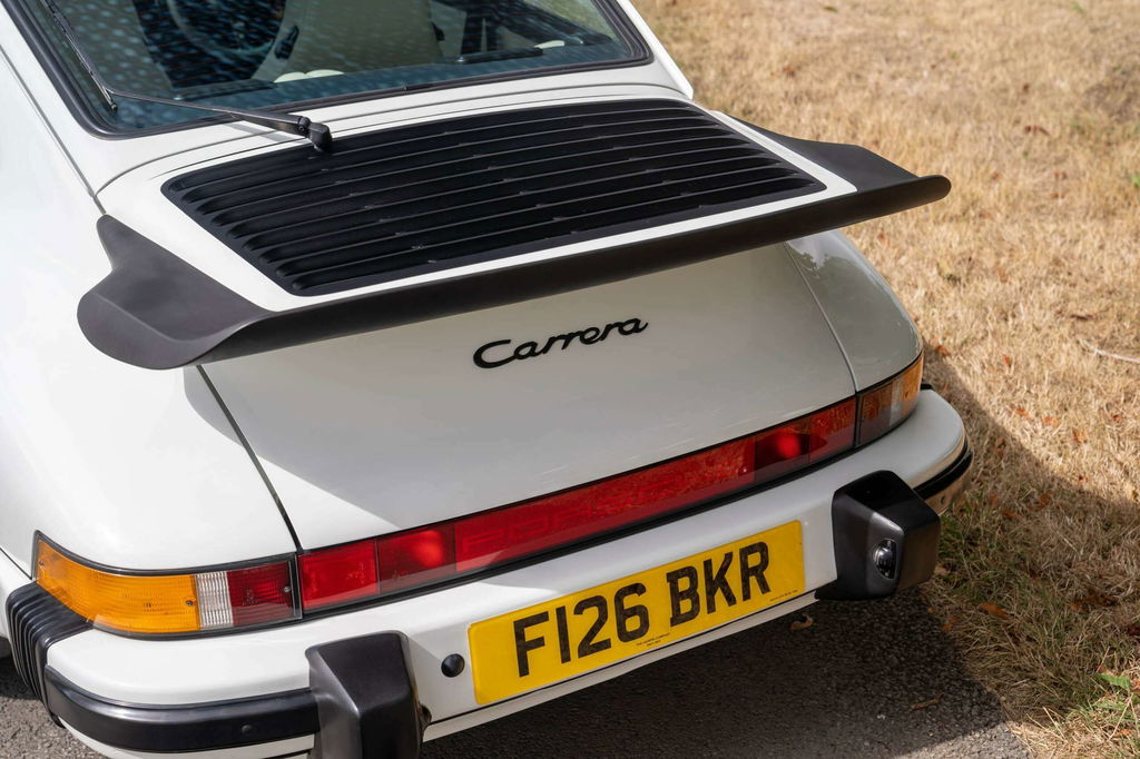 Porsche 911 Carrera 3.2