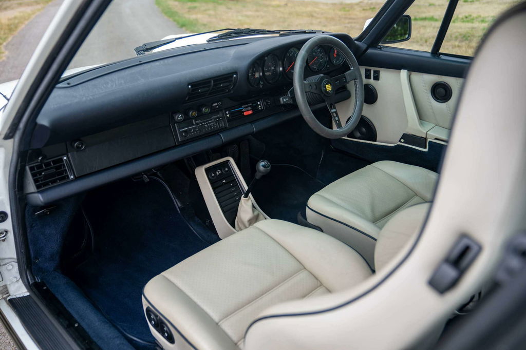 Porsche 911 Carrera 3.2