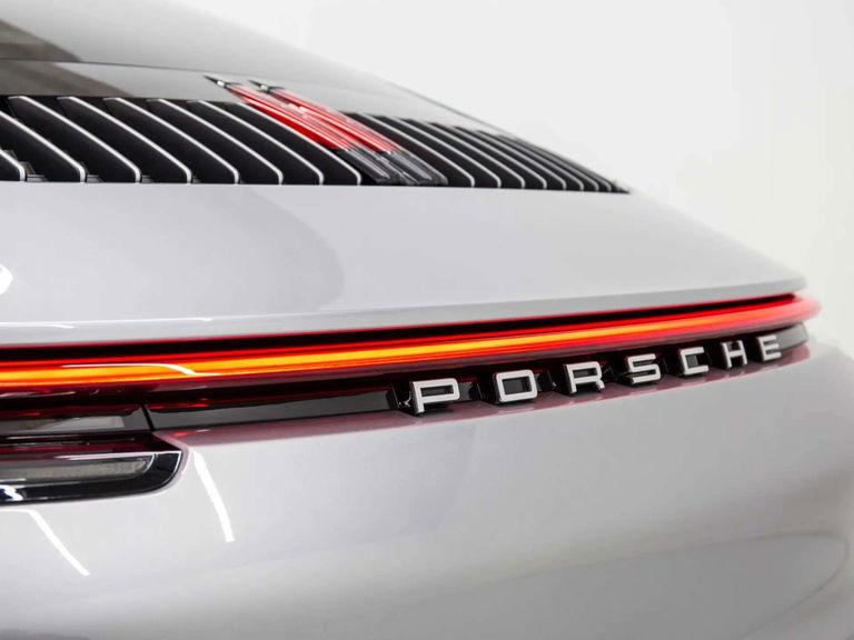 Porsche 992 Carrera 4S