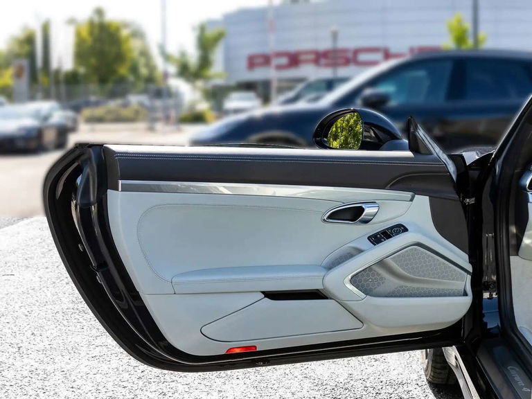 Porsche 991 Carrera 4