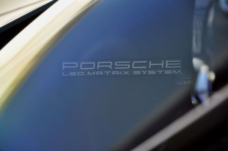 Porsche 992 Carrera 4