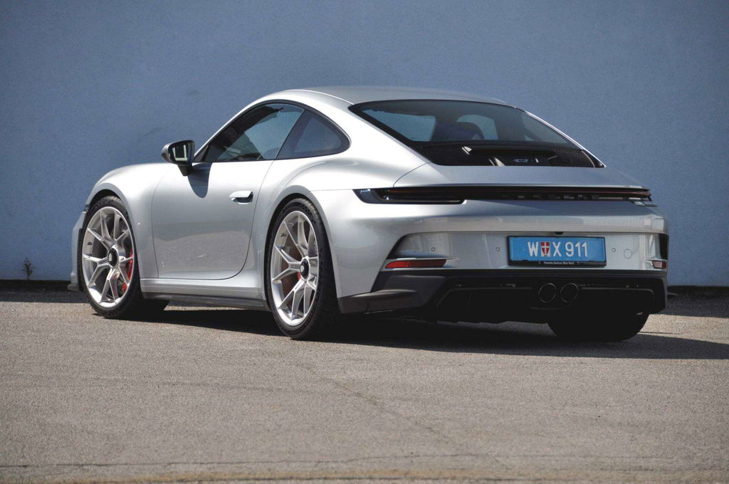 Porsche 992 GT3 Touring