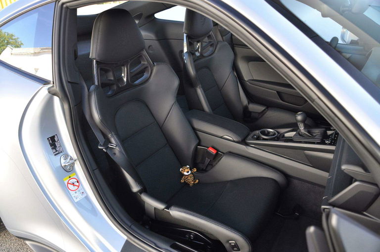 Porsche 992 GT3 Touring