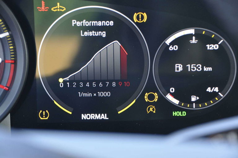 Porsche 992 GT3 Touring