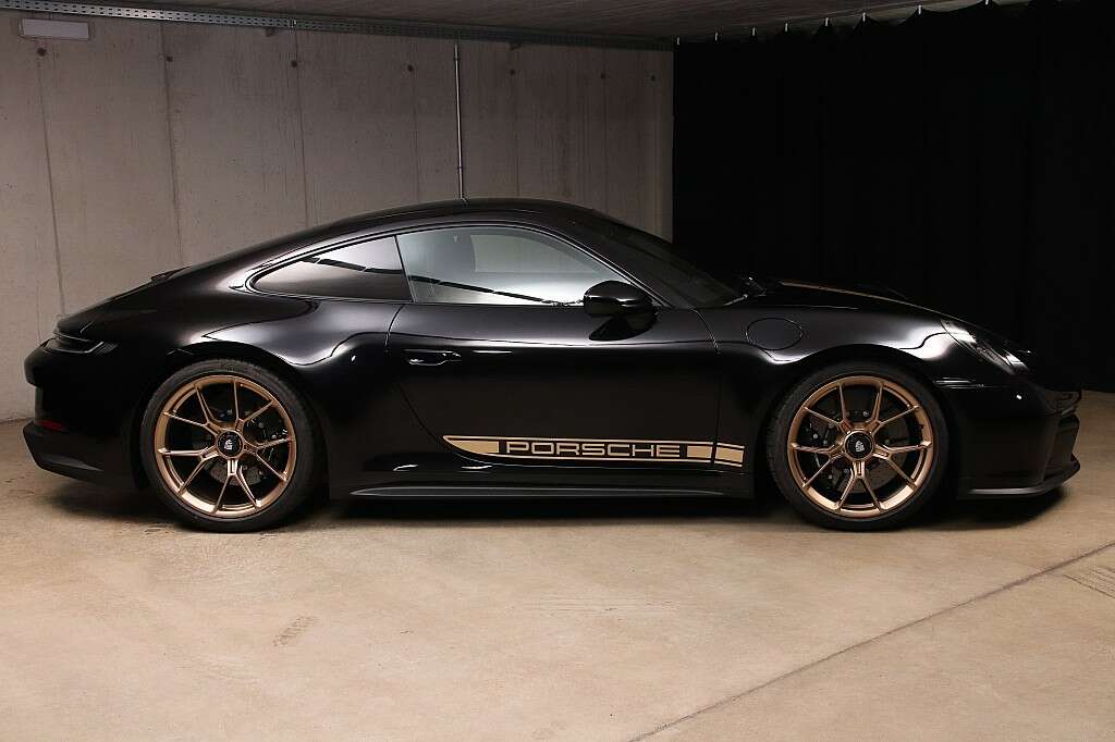 Porsche 992 GT3 Touring