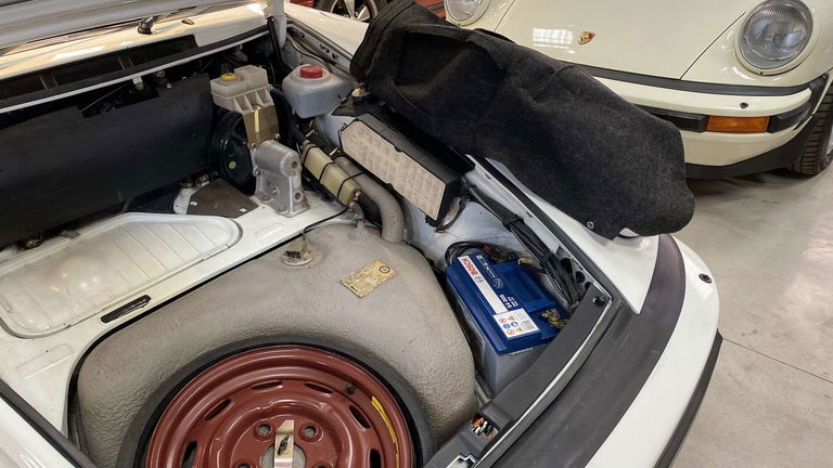 Porsche 911 Carrera 3.2