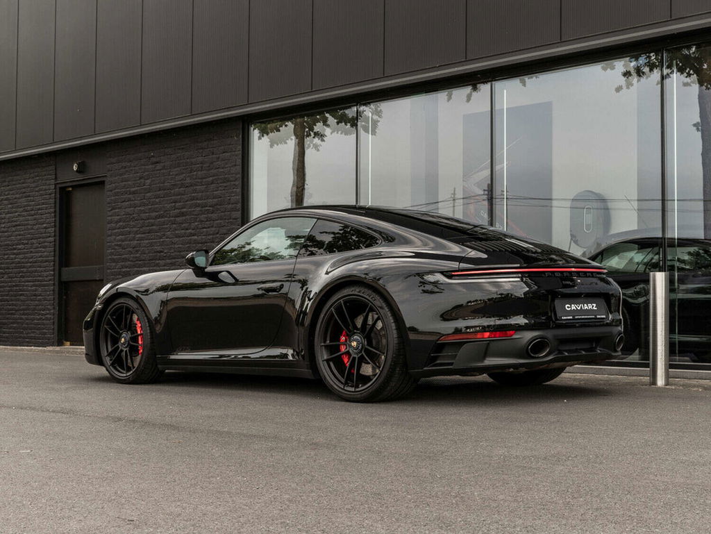 Porsche 992 Carrera GTS