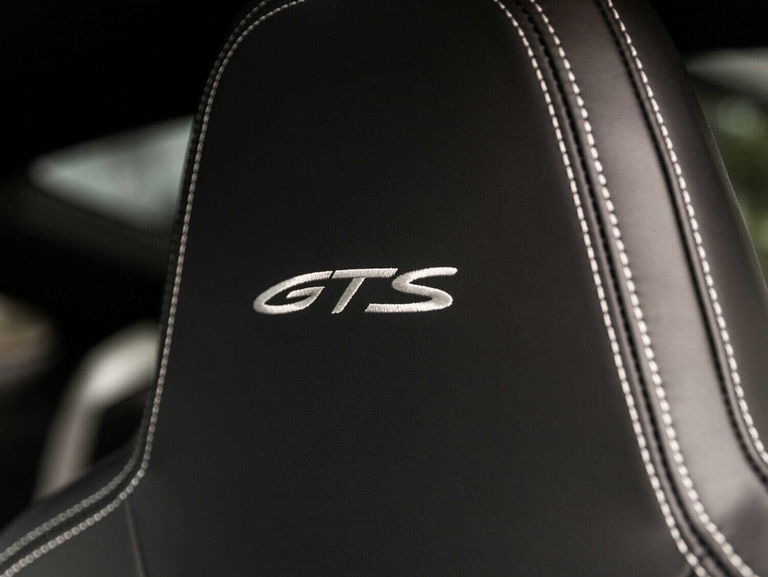 Porsche 992 Carrera GTS