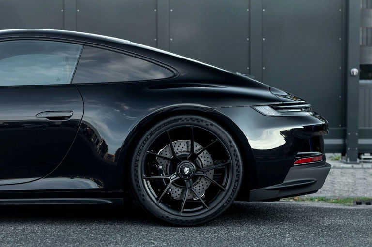 Porsche 992 GT3 Touring