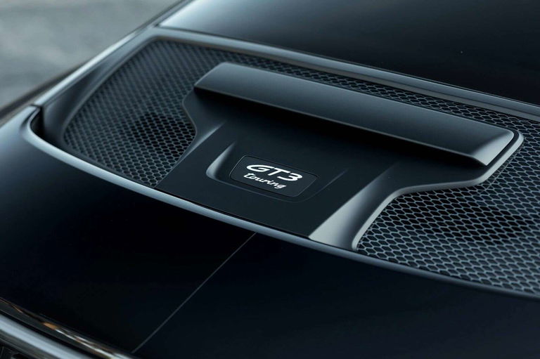 Porsche 992 GT3 Touring