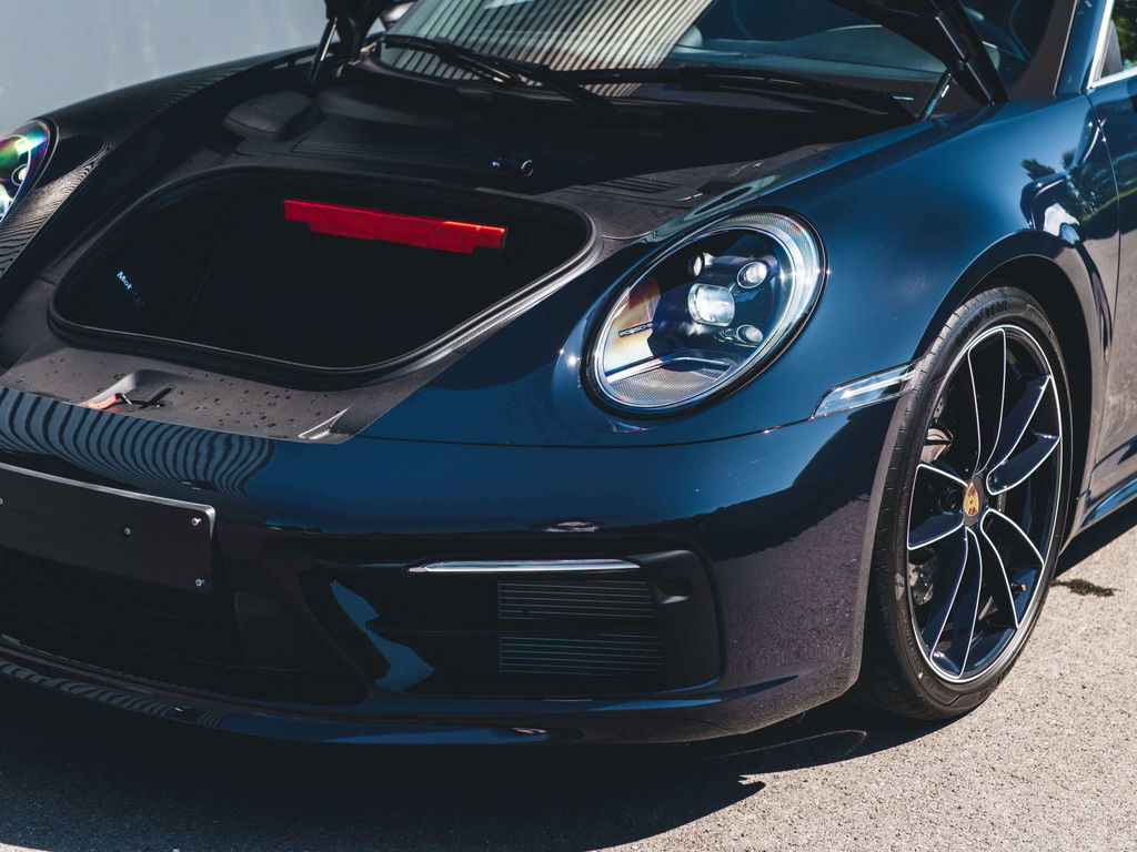 Porsche 992 Belgian Legend Edition