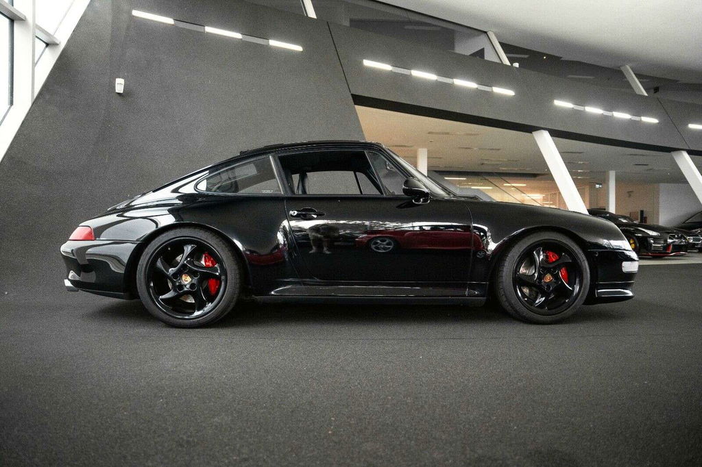 Porsche 993 Carrera 4S