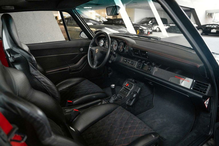 Porsche 993 Carrera 4S