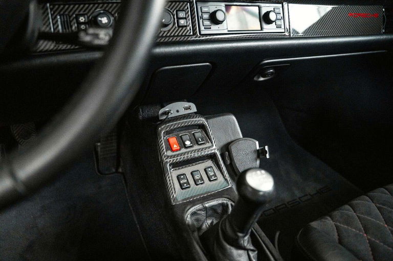 Porsche 993 Carrera 4S