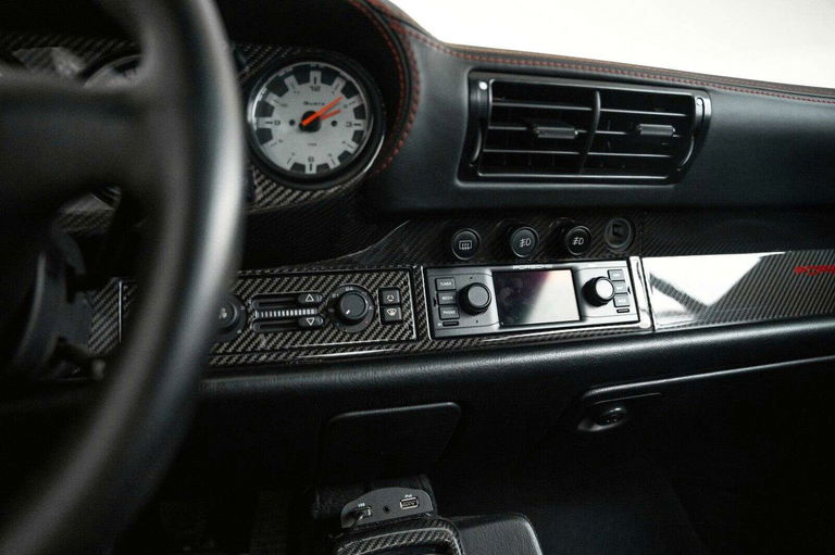 Porsche 993 Carrera 4S