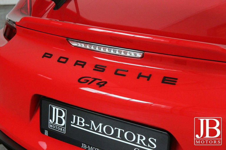 Porsche 981 Cayman GT4