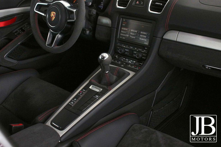 Porsche 981 Cayman GT4