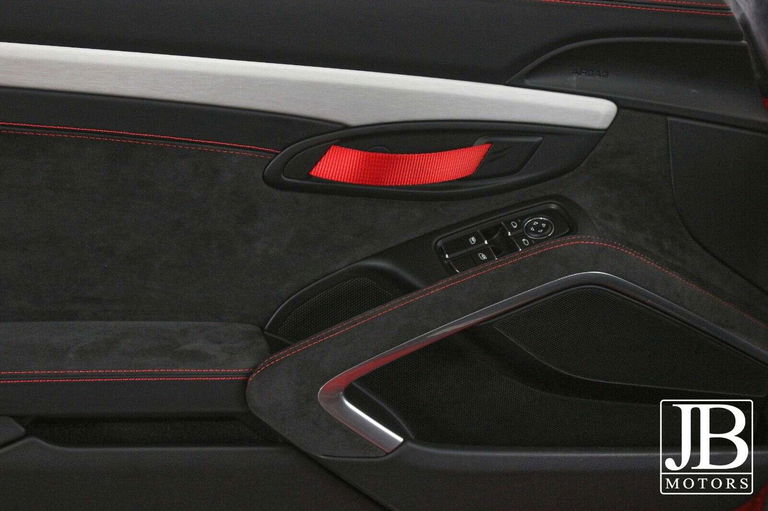 Porsche 981 Cayman GT4