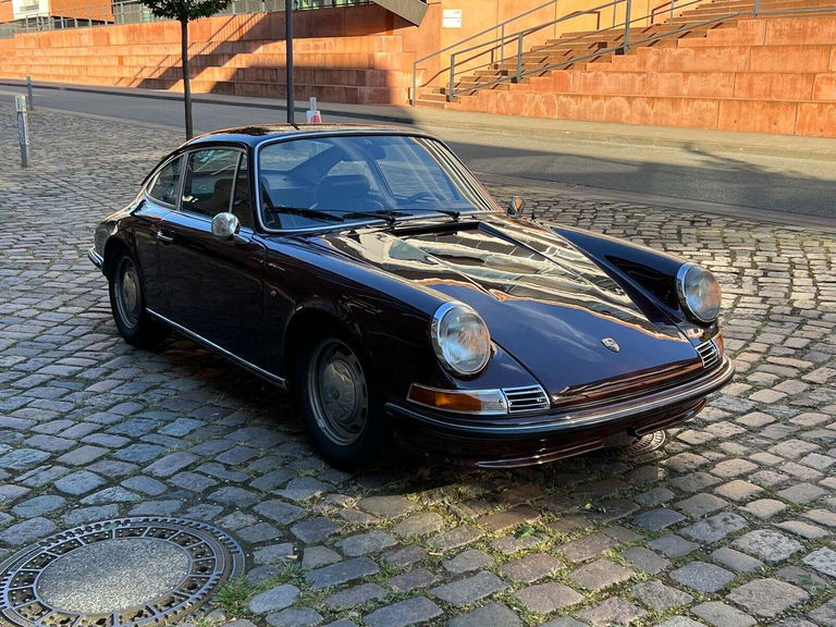 Porsche 911 T