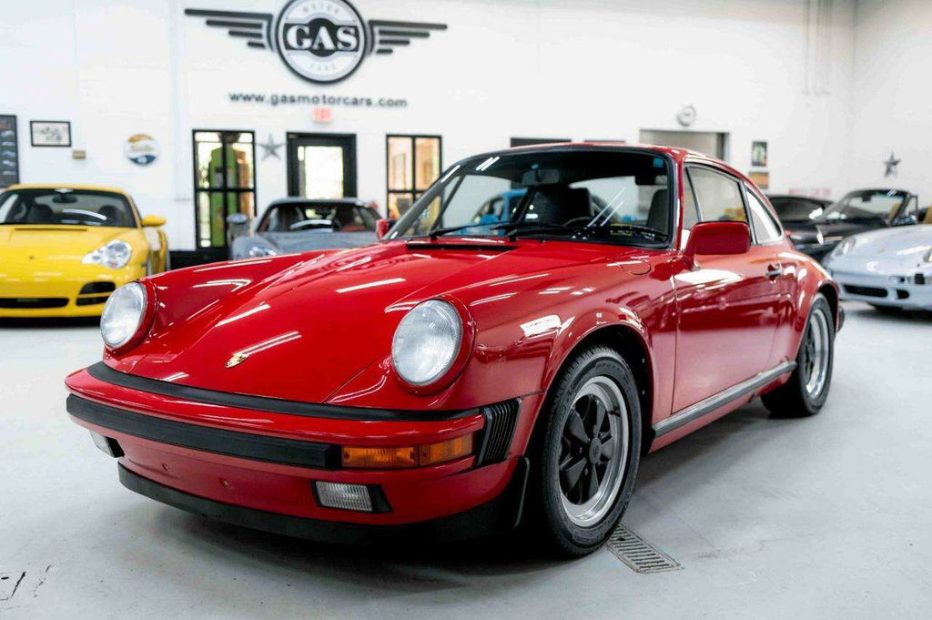 Porsche 911 Carrera 3.2