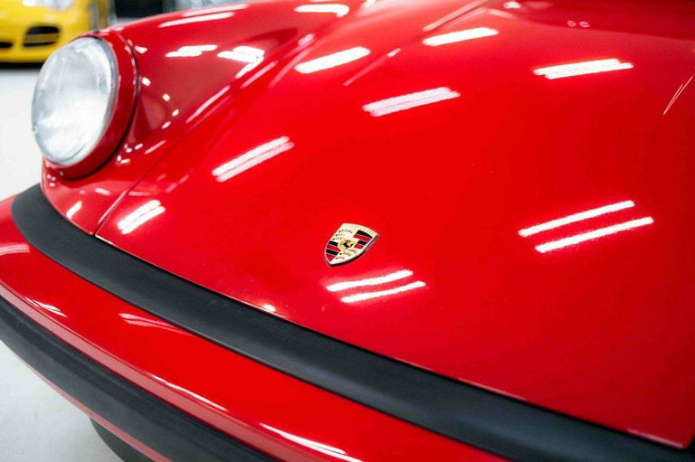 Porsche 911 Carrera 3.2