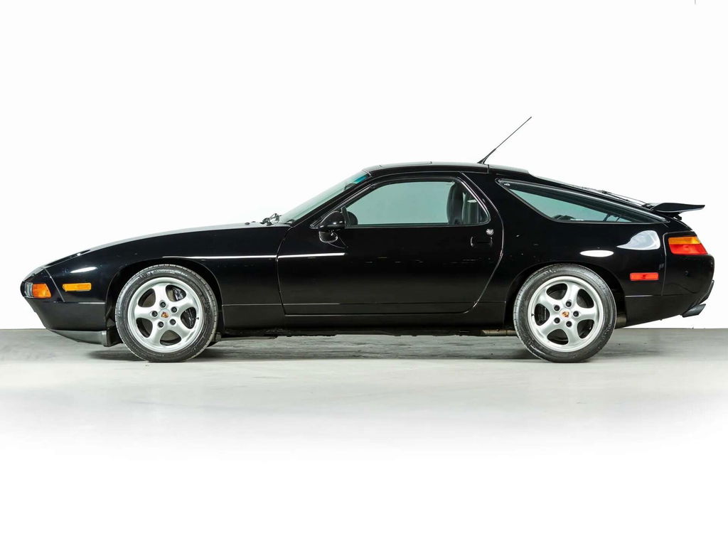 Porsche 928 GTS