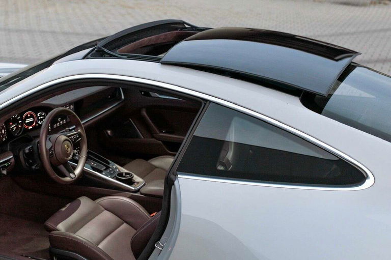 Porsche 992 Carrera 4S