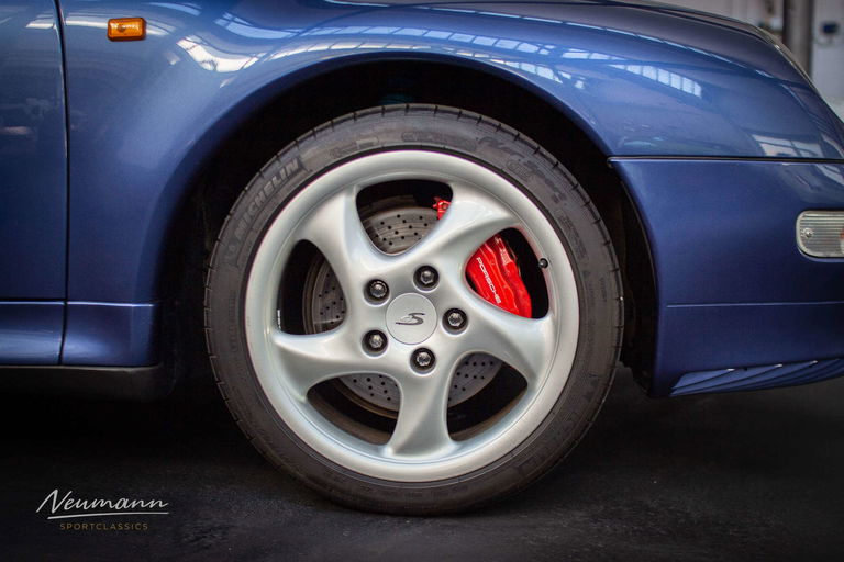 Porsche 993 Carrera 4S