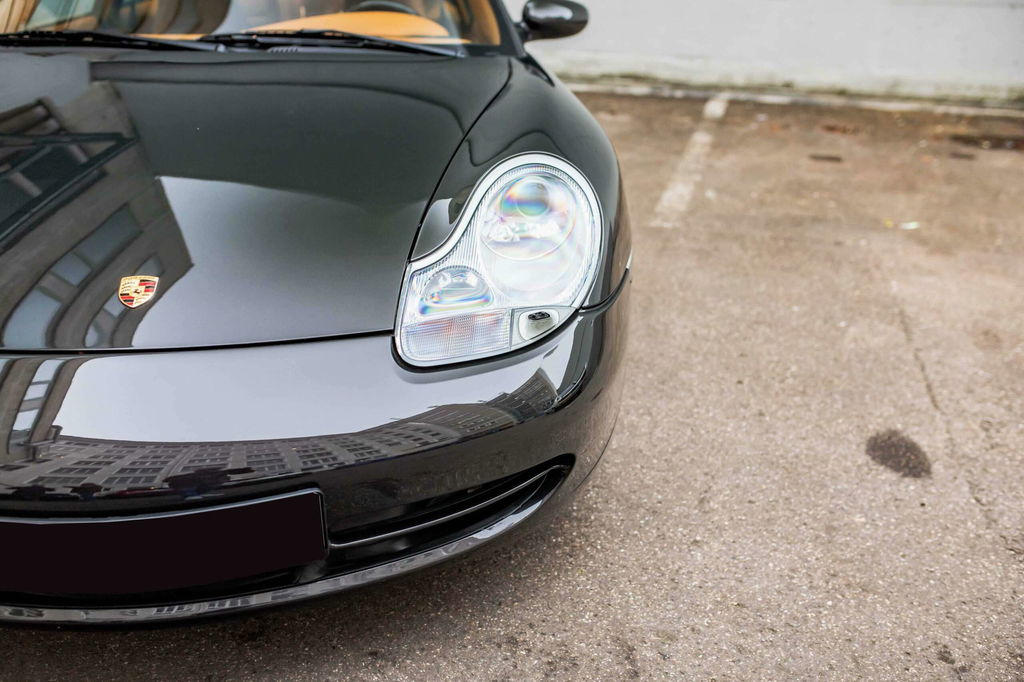 Porsche 996 Carrera 4 Millennium Edition