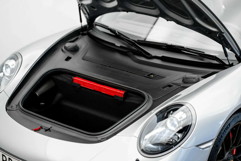 Porsche 991.2 Carrera GTS