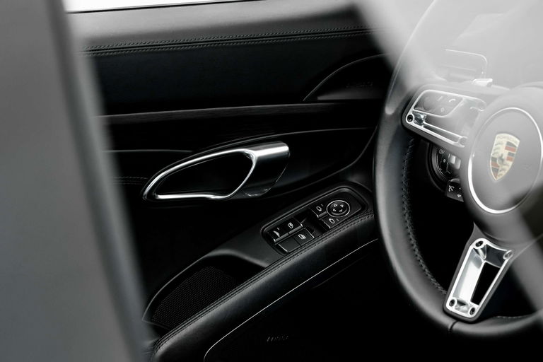 Porsche 991.2 Carrera GTS