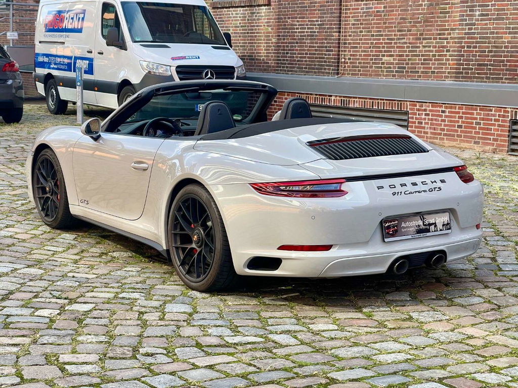 Porsche 991.2 Carrera GTS