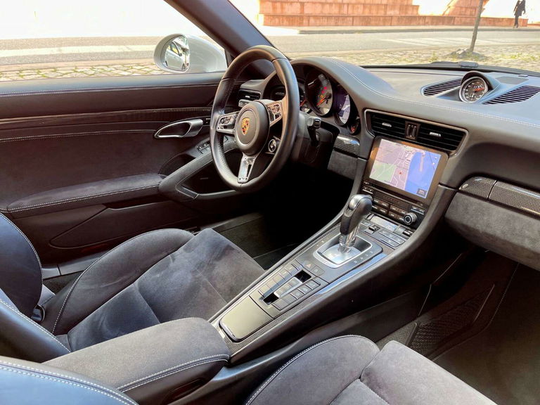 Porsche 991.2 Carrera GTS