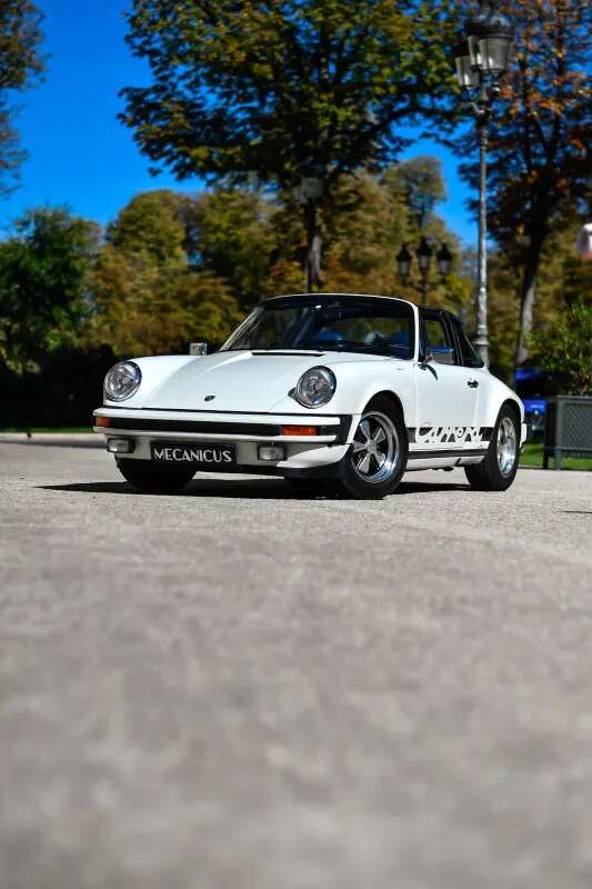 Porsche 911 Carrera 2,7