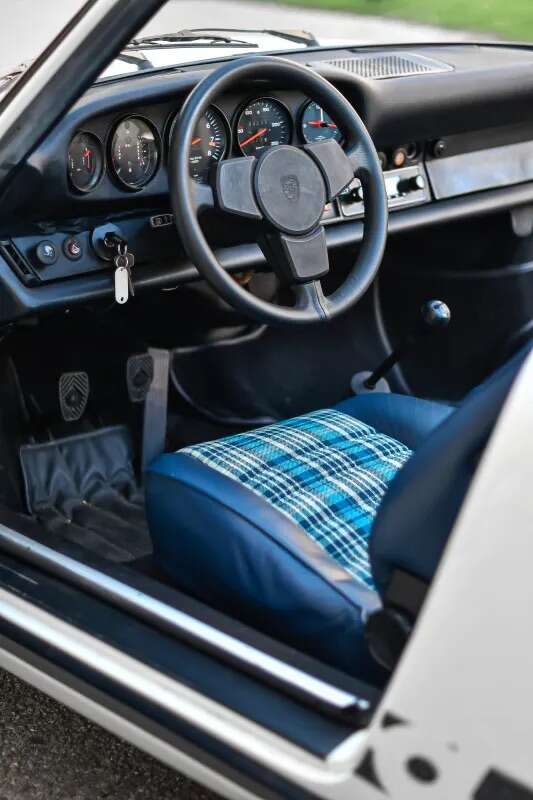 Porsche 911 Carrera 2,7