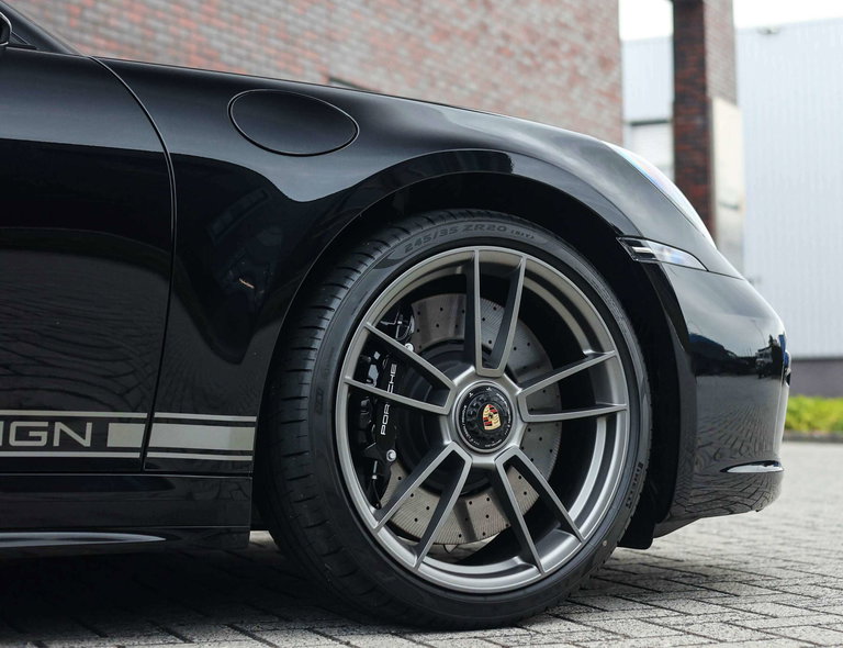 Porsche 992 Edition 50 Jahre Porsche Design