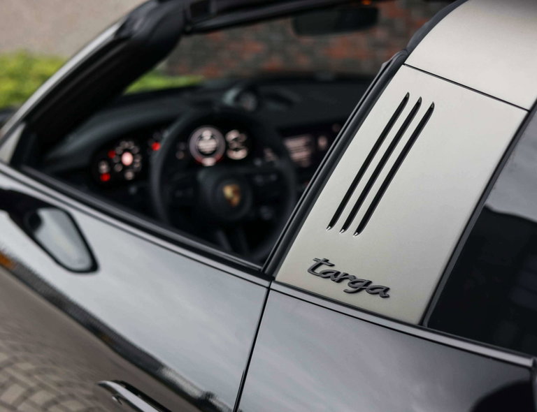 Porsche 992 Edition 50 Jahre Porsche Design