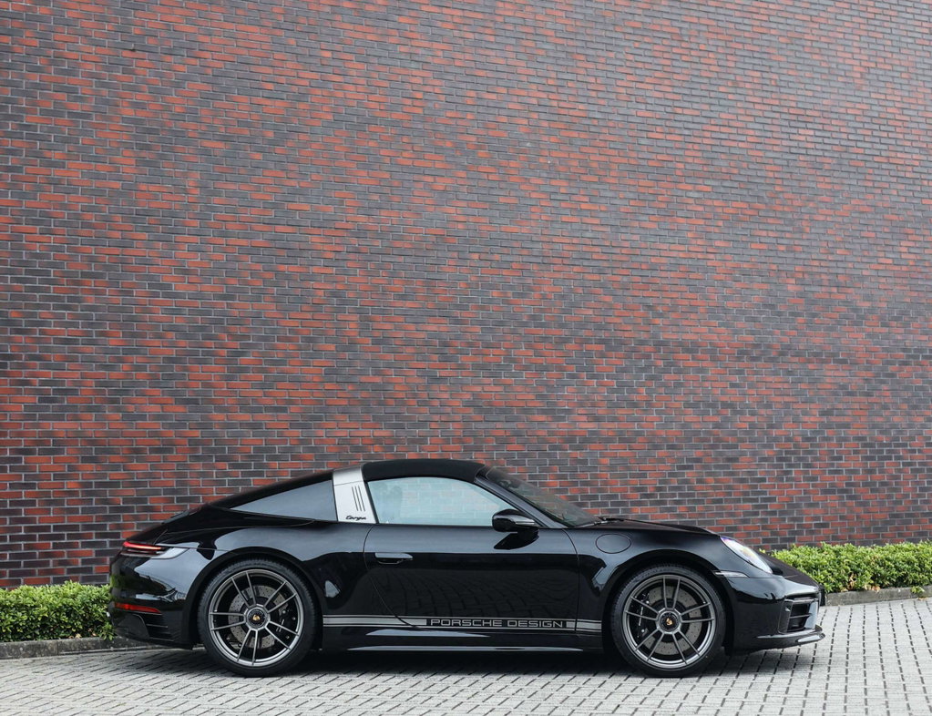 Porsche 992 Edition 50 Jahre Porsche Design