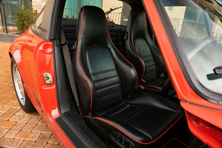 Porsche 964 Carrera 4