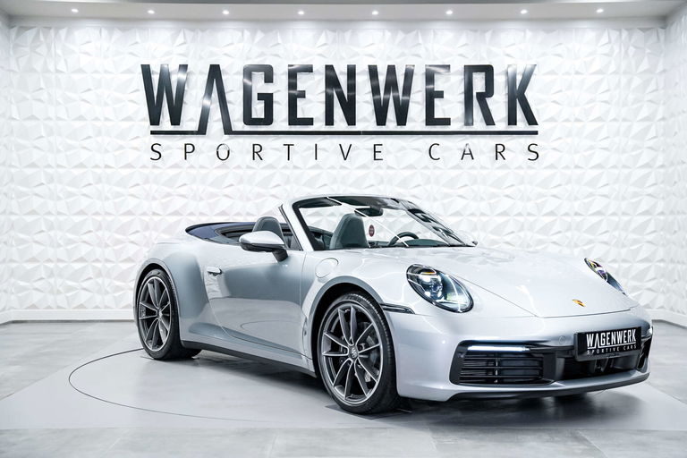 Porsche 992 Carrera 4