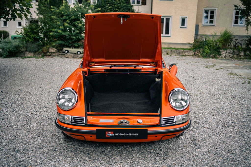 Porsche 911 T