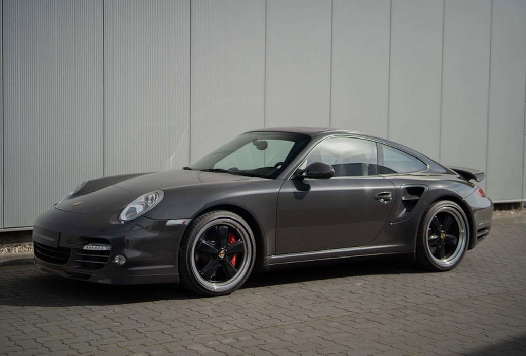 Porsche-911-997-Turbo-