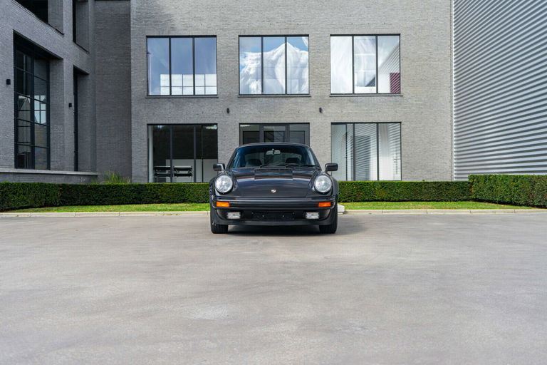 Porsche 911 Turbo 3.3