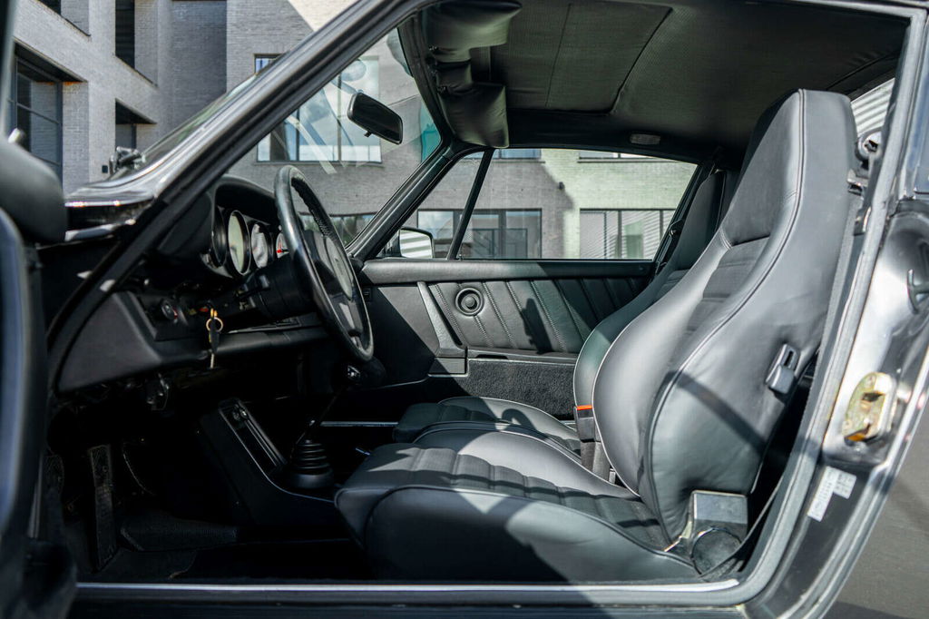 Porsche 911 Turbo 3.3