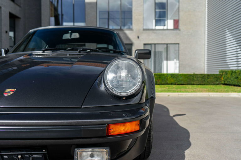 Porsche 911 Turbo 3.3