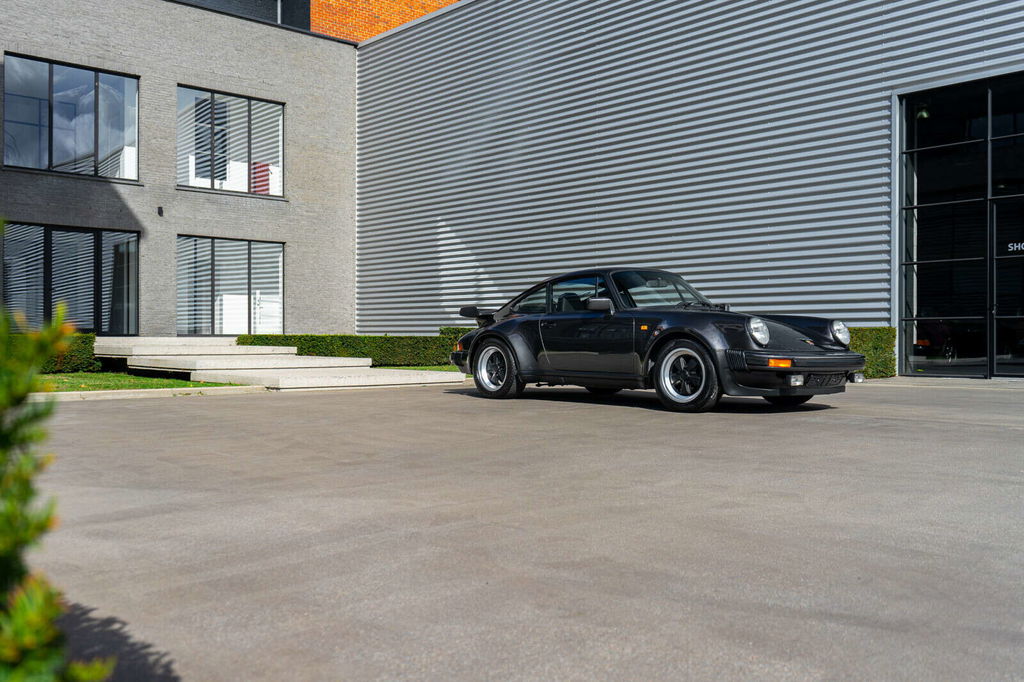 Porsche 911 Turbo 3.3
