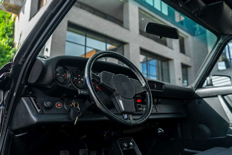 Porsche 911 Turbo 3.3