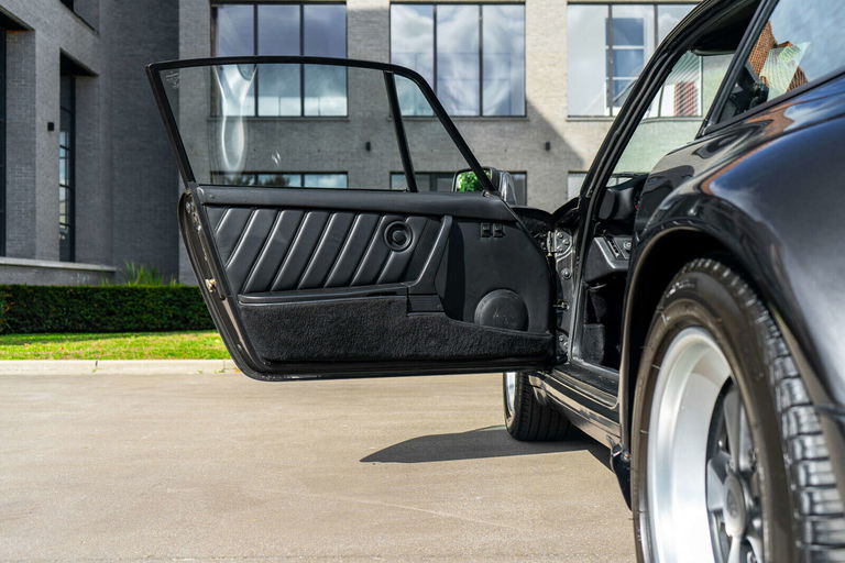 Porsche 911 Turbo 3.3