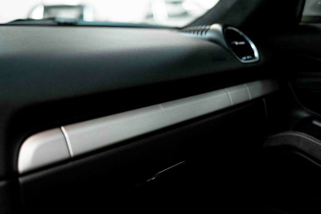 Porsche 718 Cayman GT4